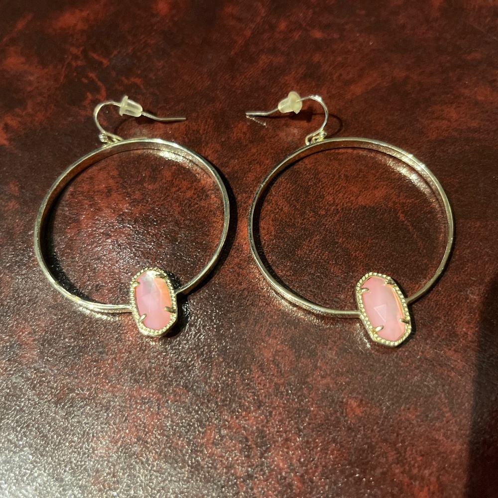 Kendra Scott Gold toned Pink Stone Earrings